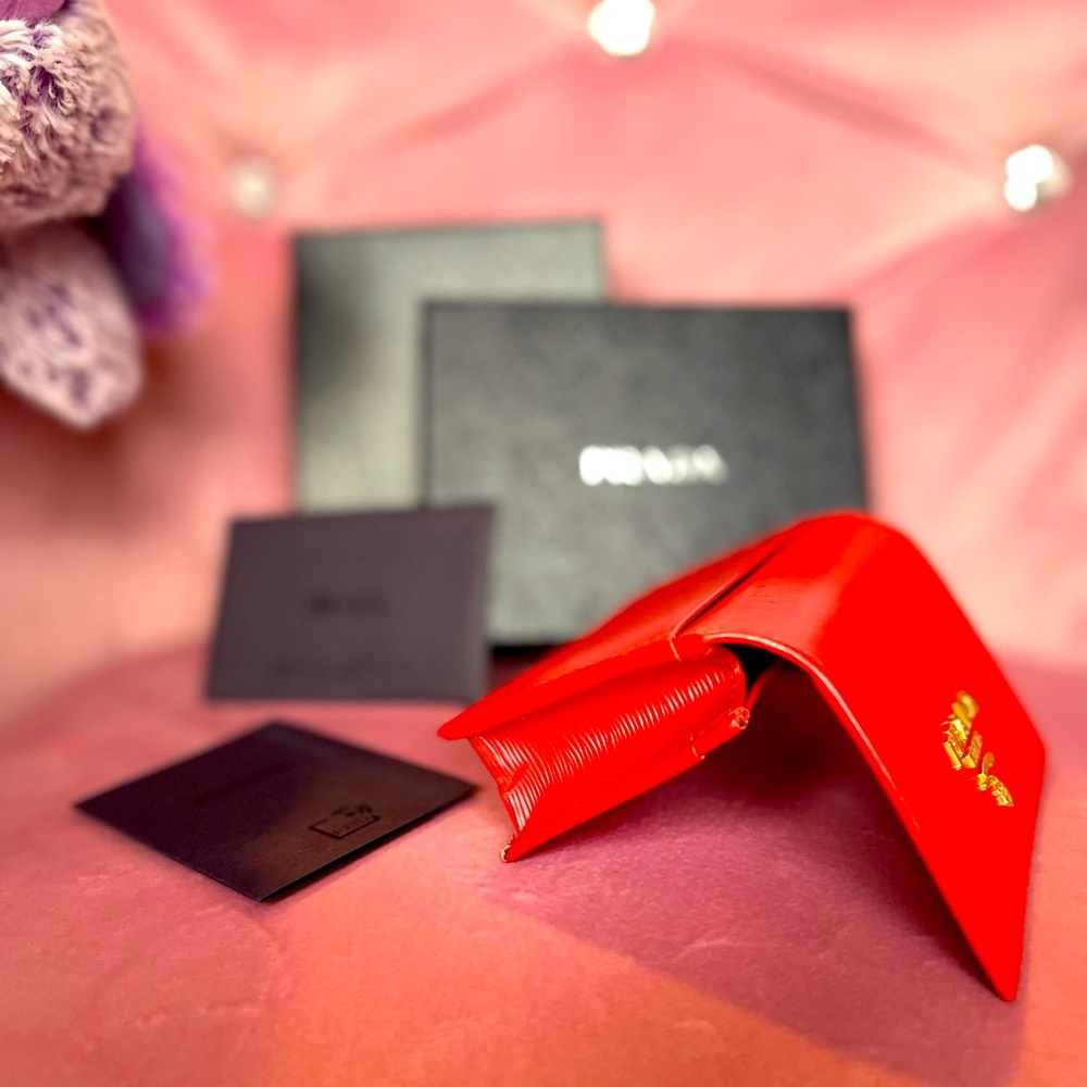 PRADA Coin/Cards Wallet - Picture 2 of 4